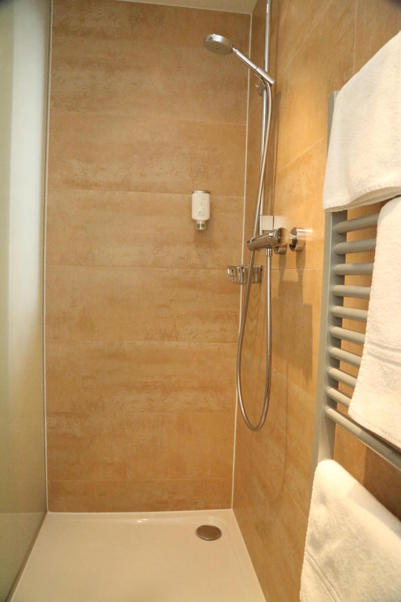 Prielmayerhof Hotel Linz Bagian luar foto